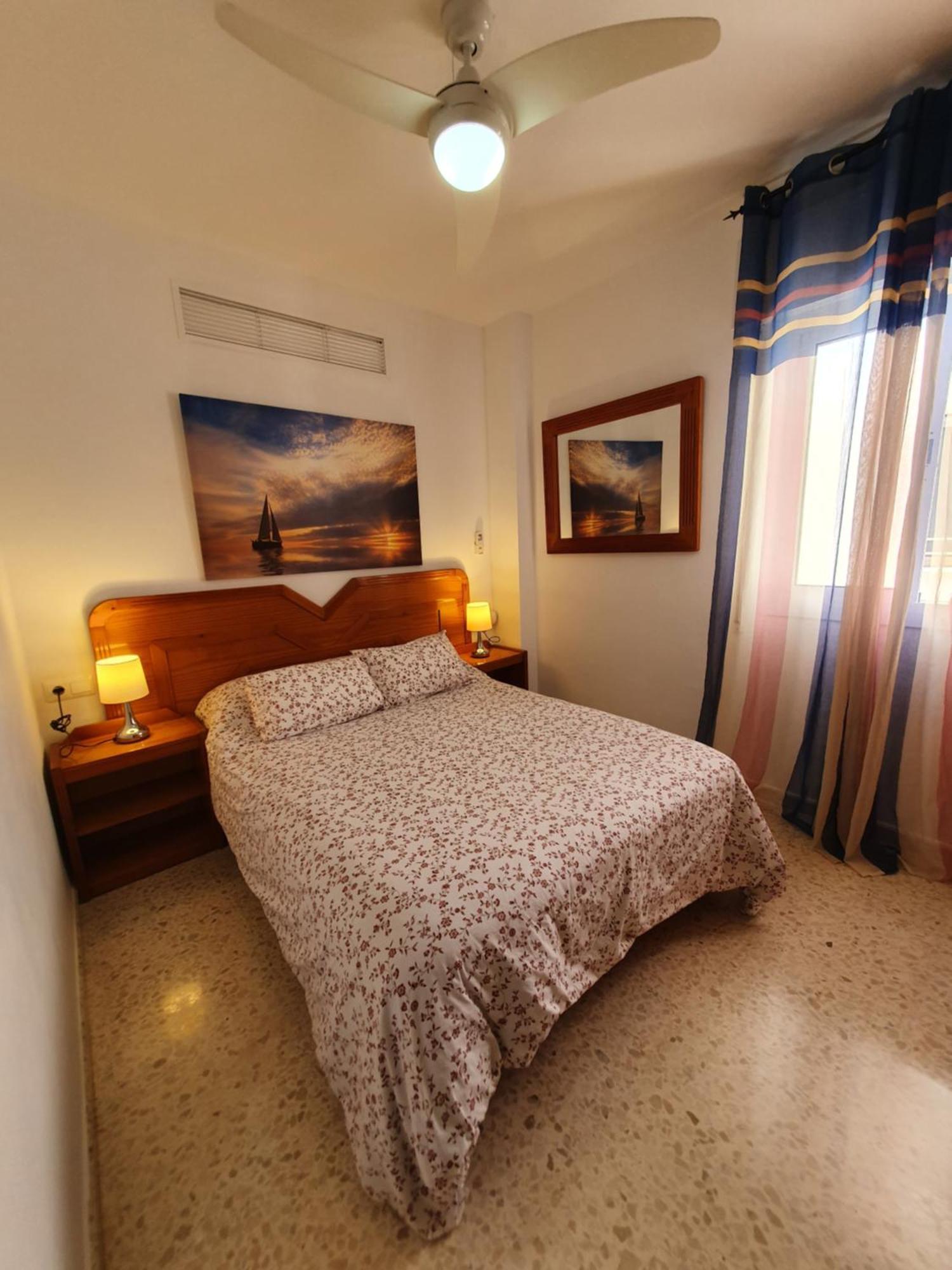 Rico Apartaments Parador Nerja Quarto foto